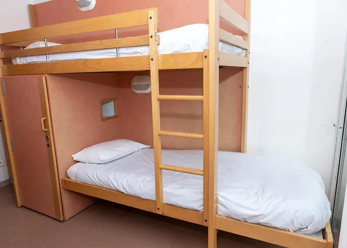Auberge de Jeunesse HI Nîmes